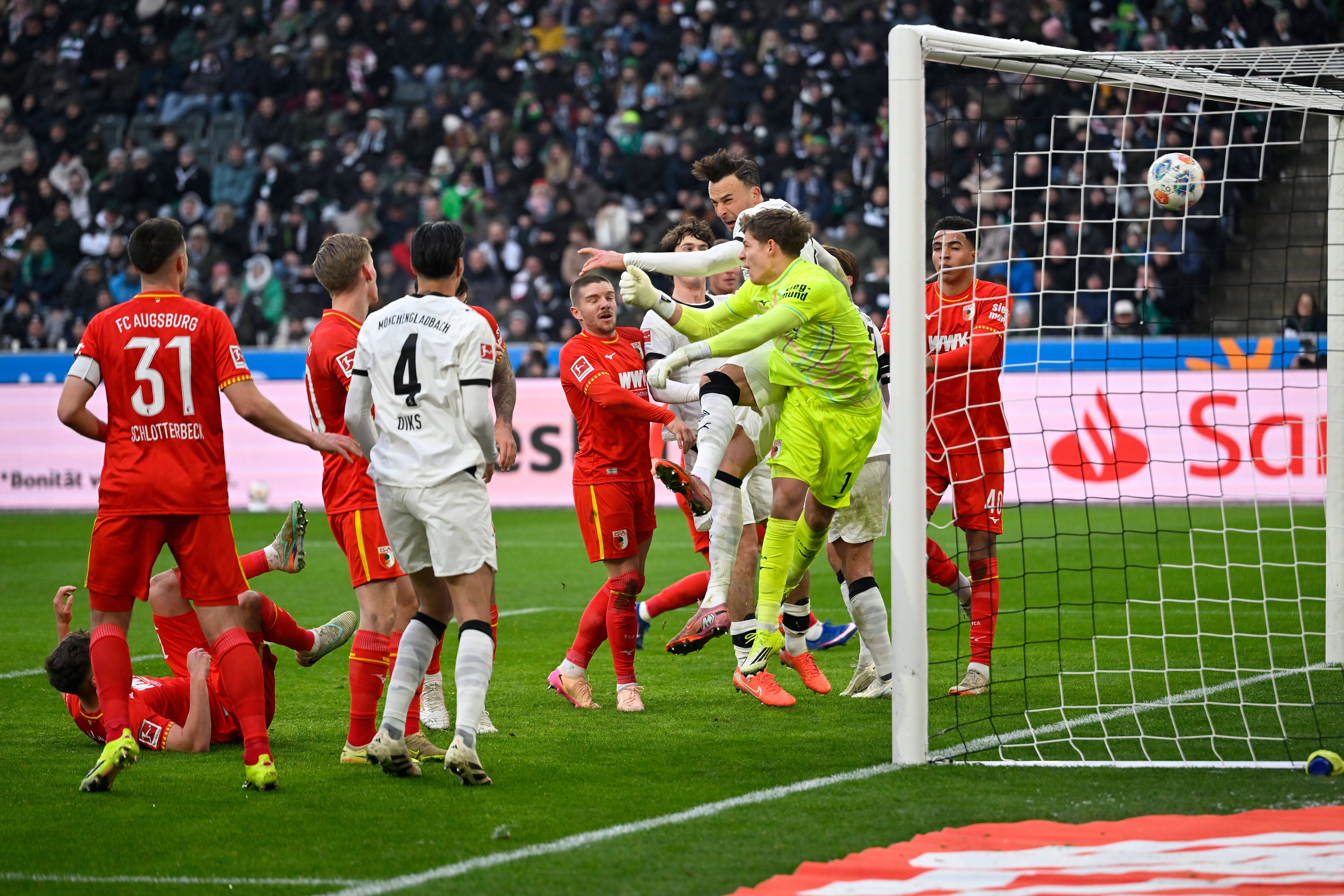 内马尔坠机身亡事件